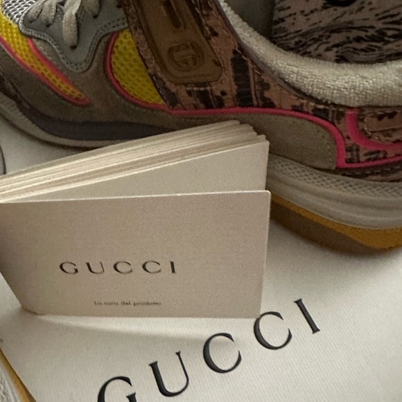 Gucci Ultrapace sneaker - Picture 4 of 10